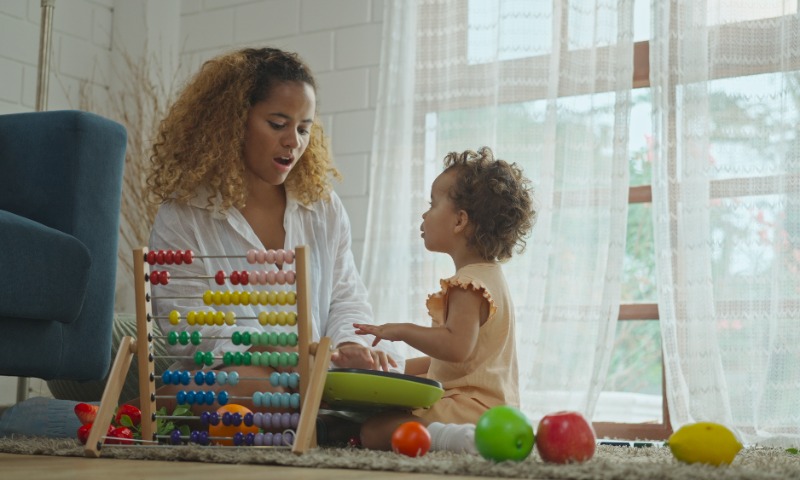 Comment stimuler le vocabulaire à l’âge préscolaire : des gestes simples à intégrer au quotidien